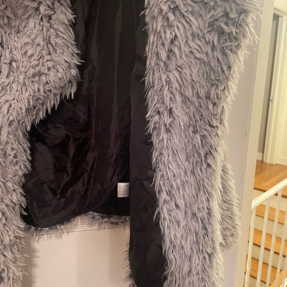 Xhilaration Light Gray Faux Shearling Teddy Jacket - Picture 10 of 11